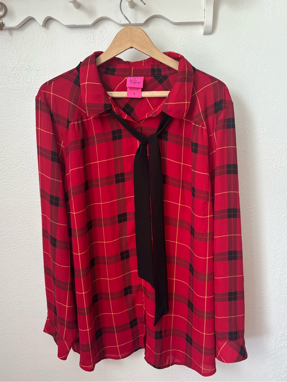 Torrid x Betsey Johnson Red Plaid Tie Neck Blouse Size 3 3X Fall